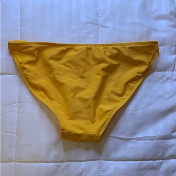 Yellow swimsuit bottoms - Picture 2 of 2